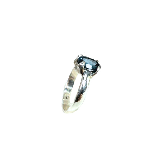 Ring London blue topaz