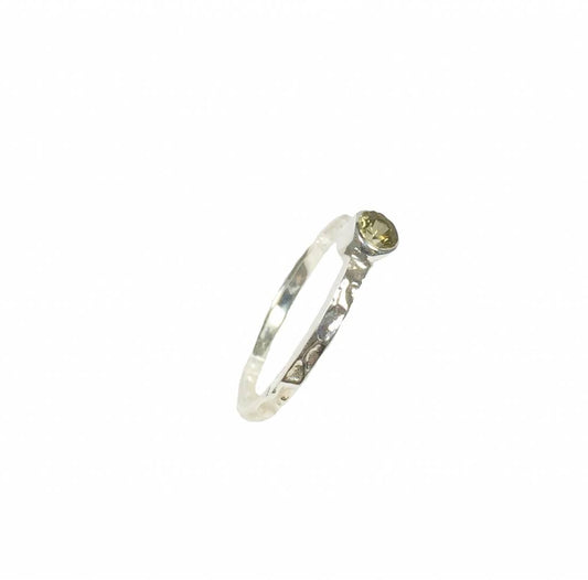 Ring, gele saffier, Pukhraj