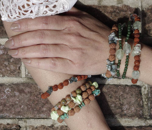 Prehniet en rudraksha, Daffodil