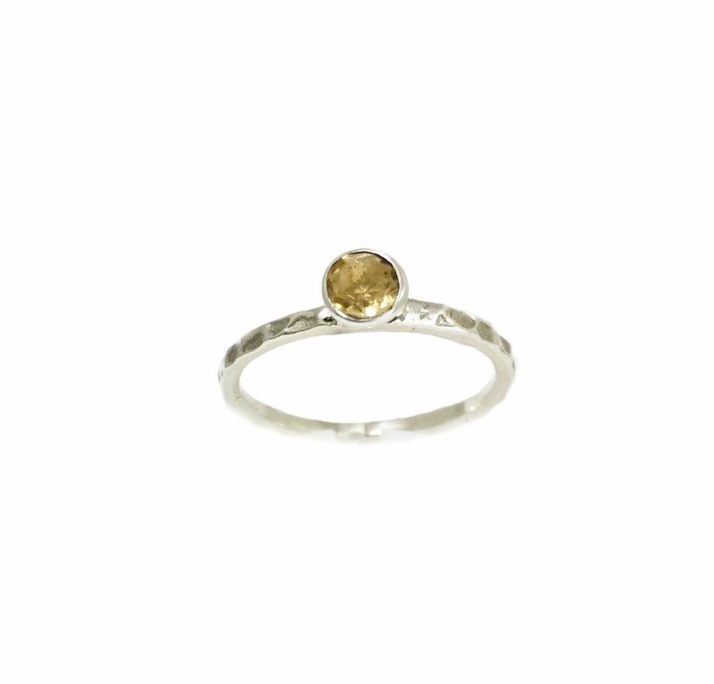 Citrine ring, hammer