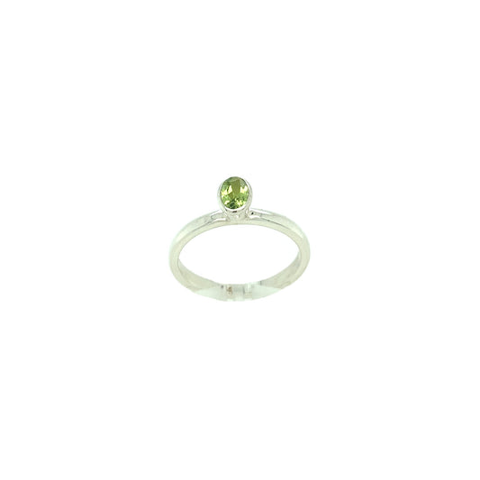 Ring peridot, ovaal