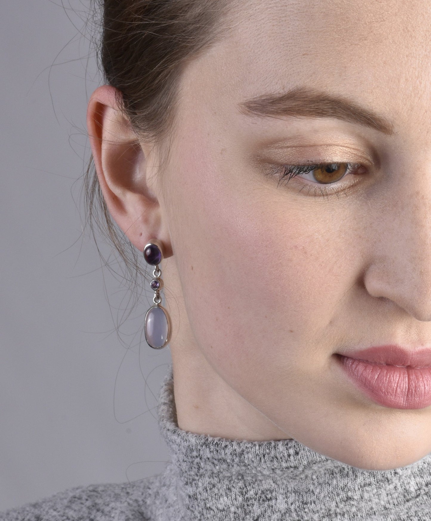 Oorbellen amethist,  saffier en chalcedoon