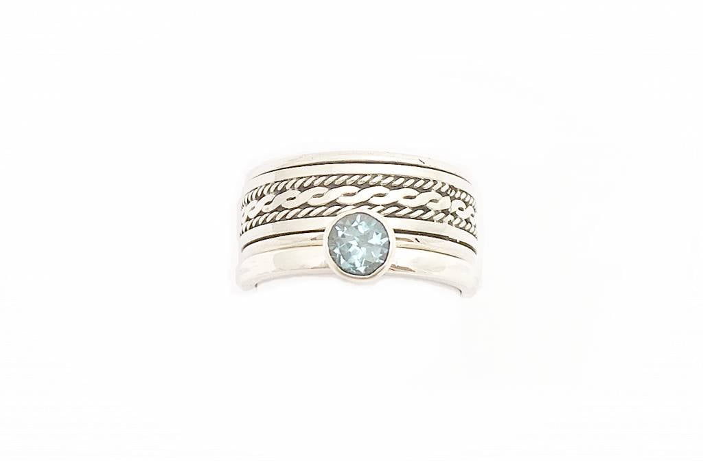 Ring Sky Blue Topaz, smooth