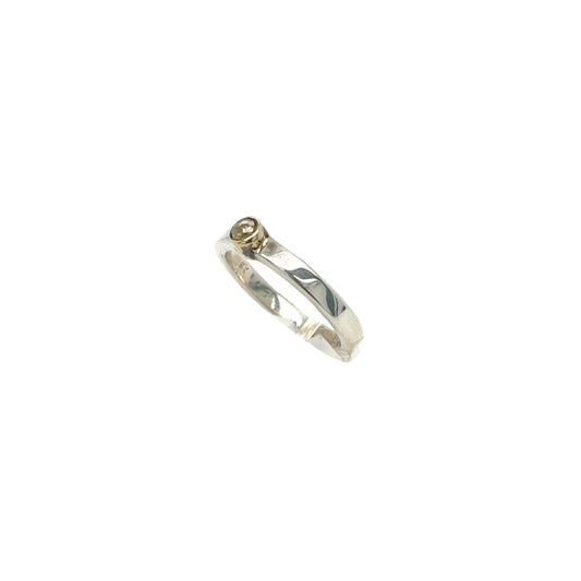 Ring roos geslepen diamant