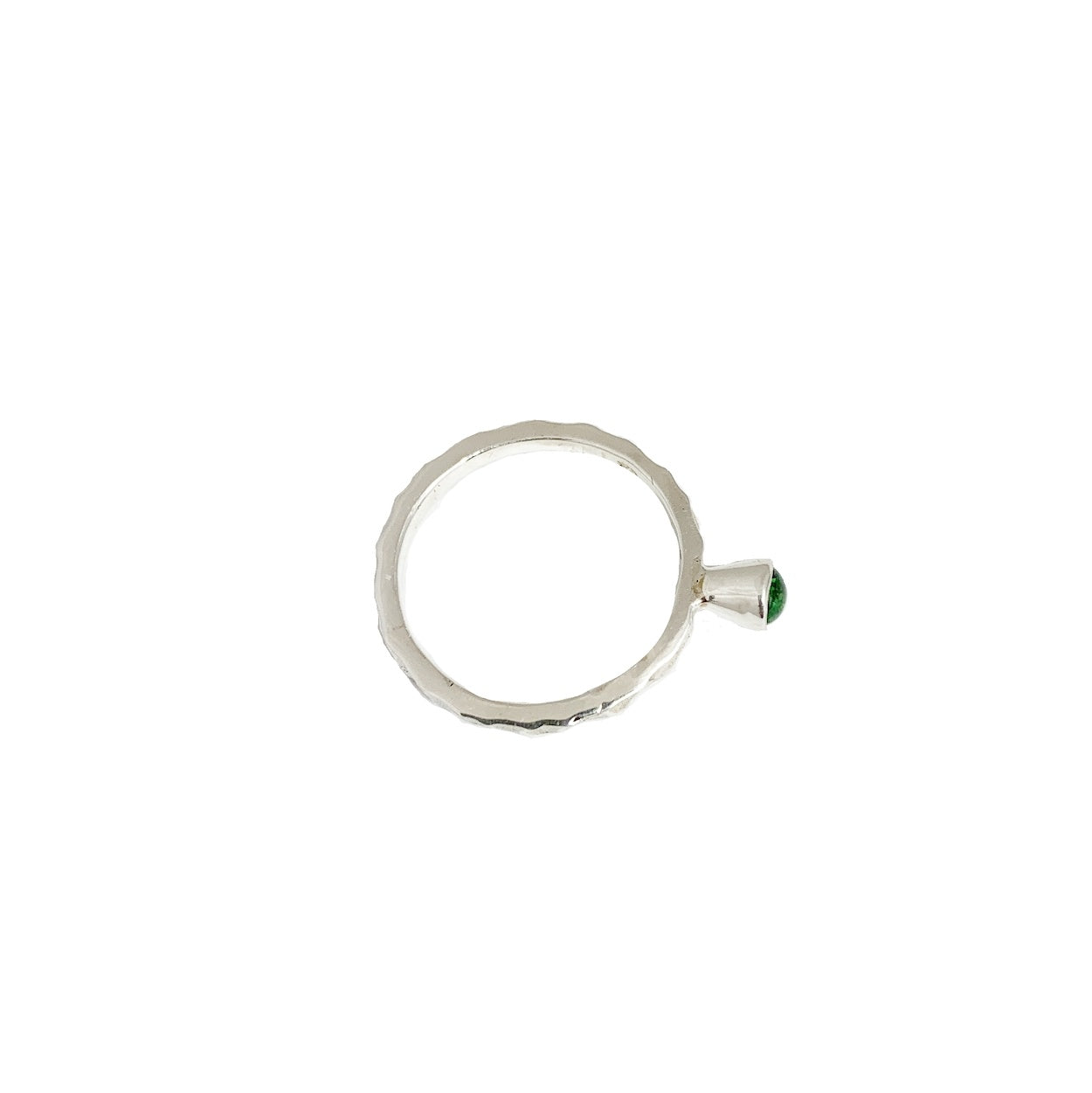 Green tourmaline ring, hammered